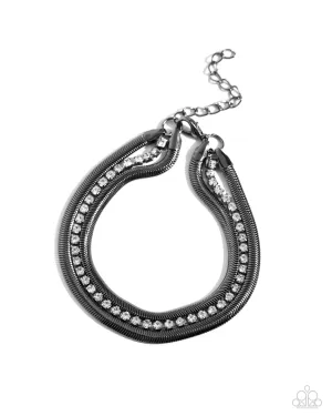 A SQUARE Treasure - Black Bracelet