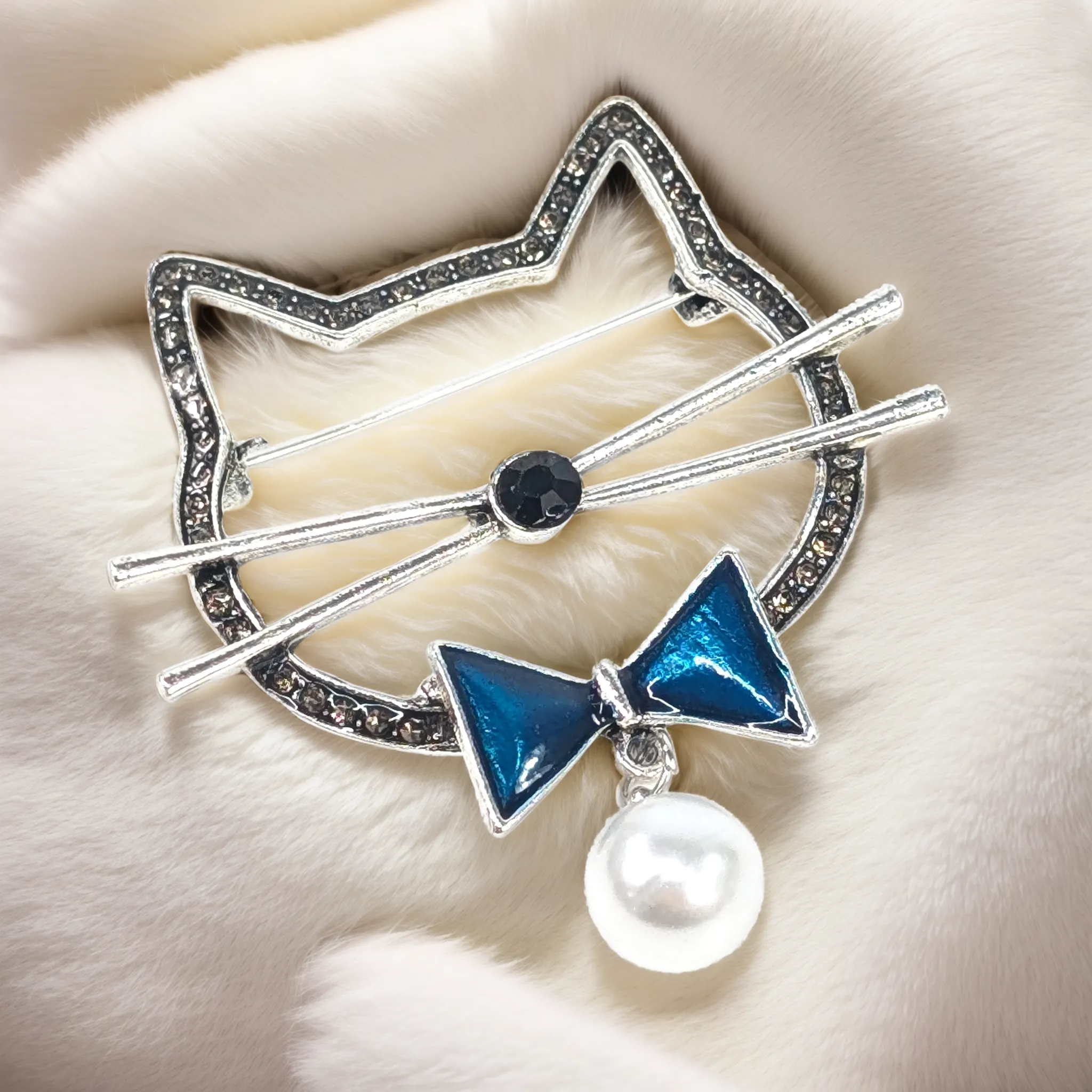 Cat's Whiskers Brooch