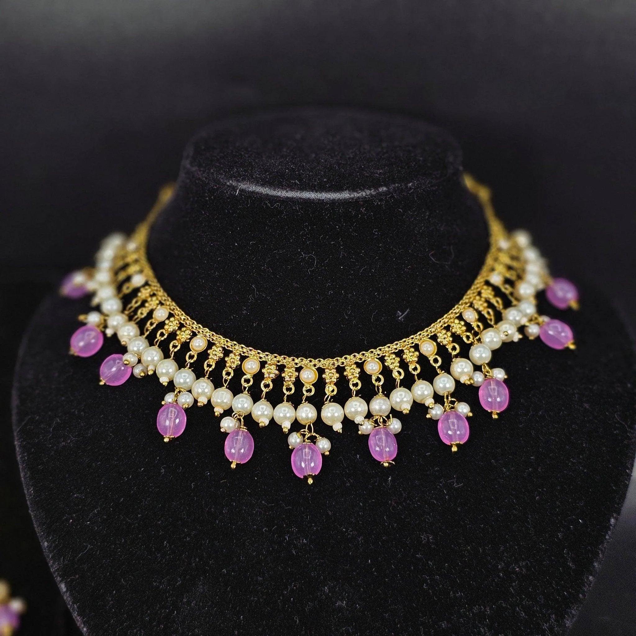 Farhaa Choker Necklace Set