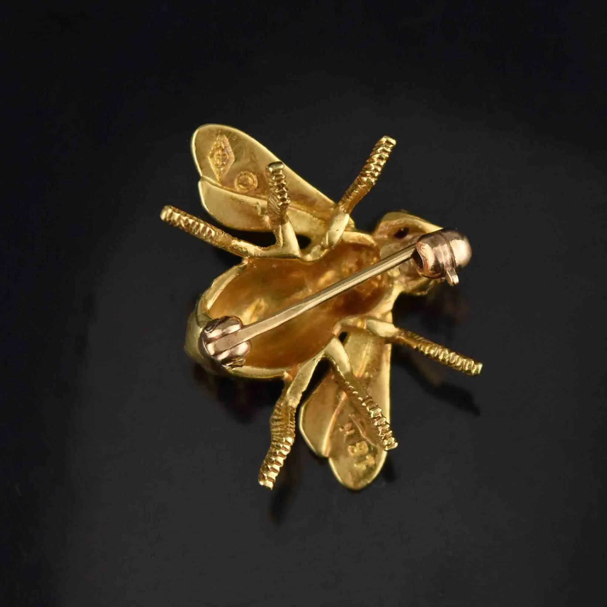 Fine 18K Gold Bumble Bee Brooch w Ruby Eyes