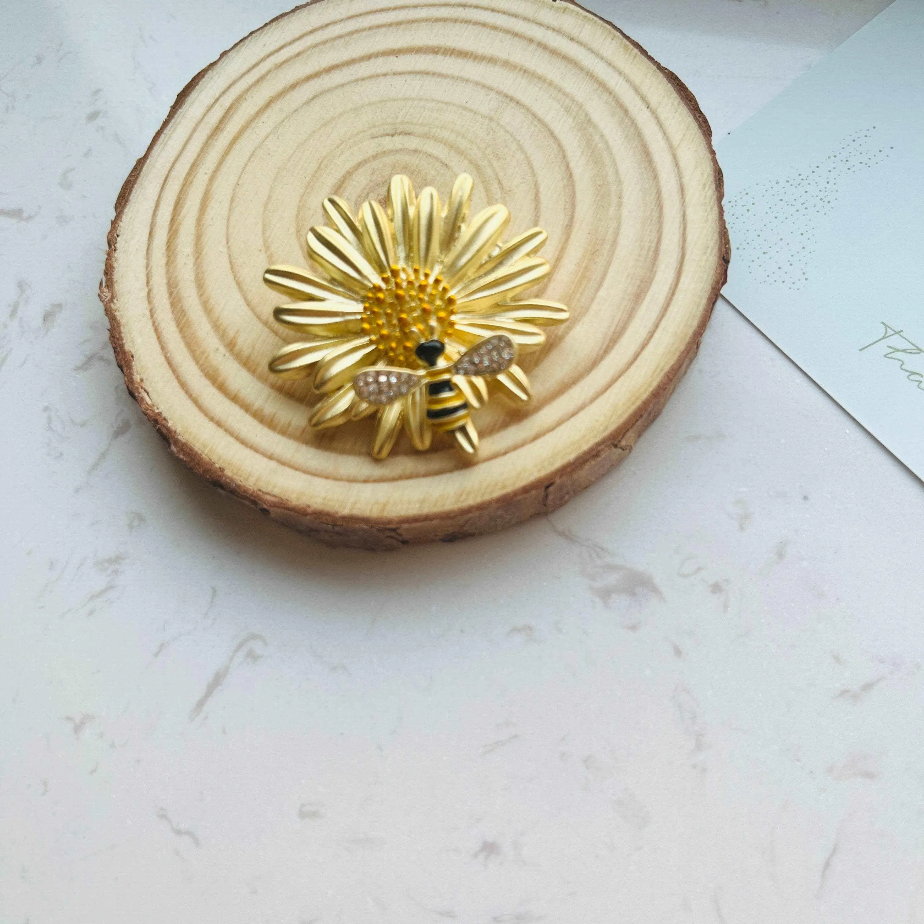 Golden Bee & Daisy Brooch