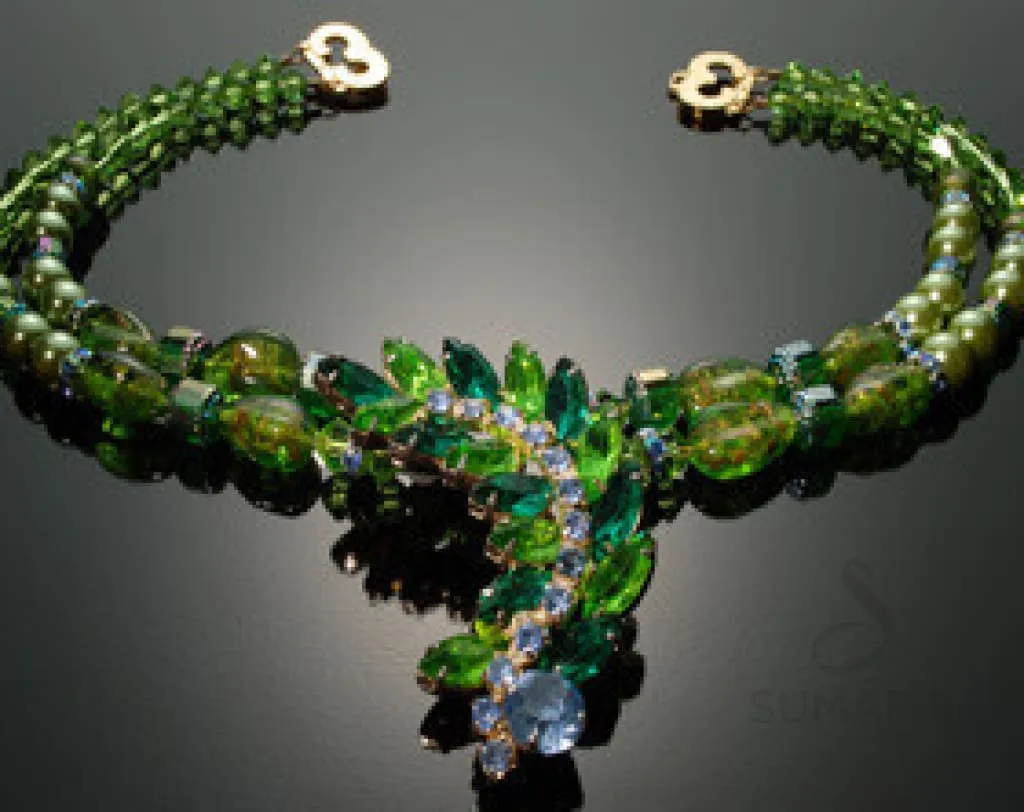 LEAFY GREEN OOAK STATEMENT NECKLACE