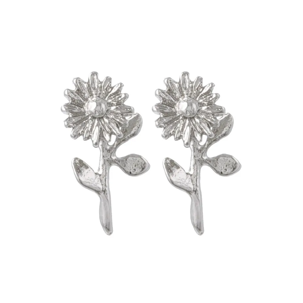 Marguerite Small Stud Earrings