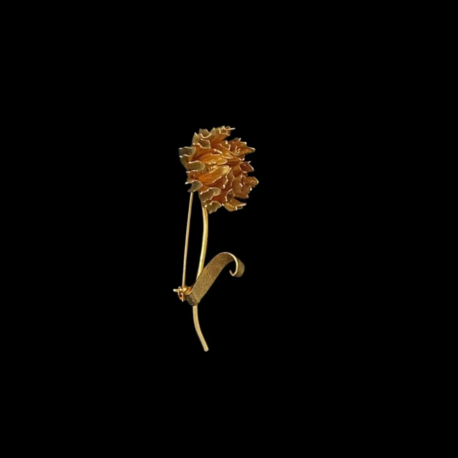 Striking Golden Vintage Flower Brooch