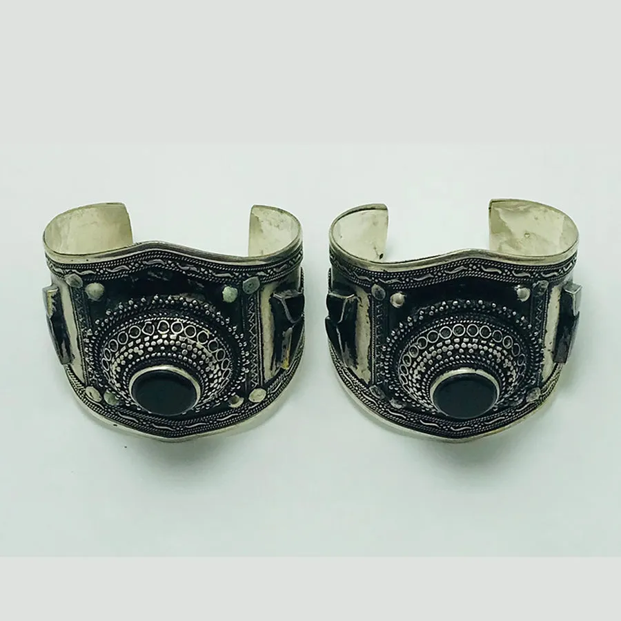 Tribal Vintage Cuff Bracelet With Black Stones