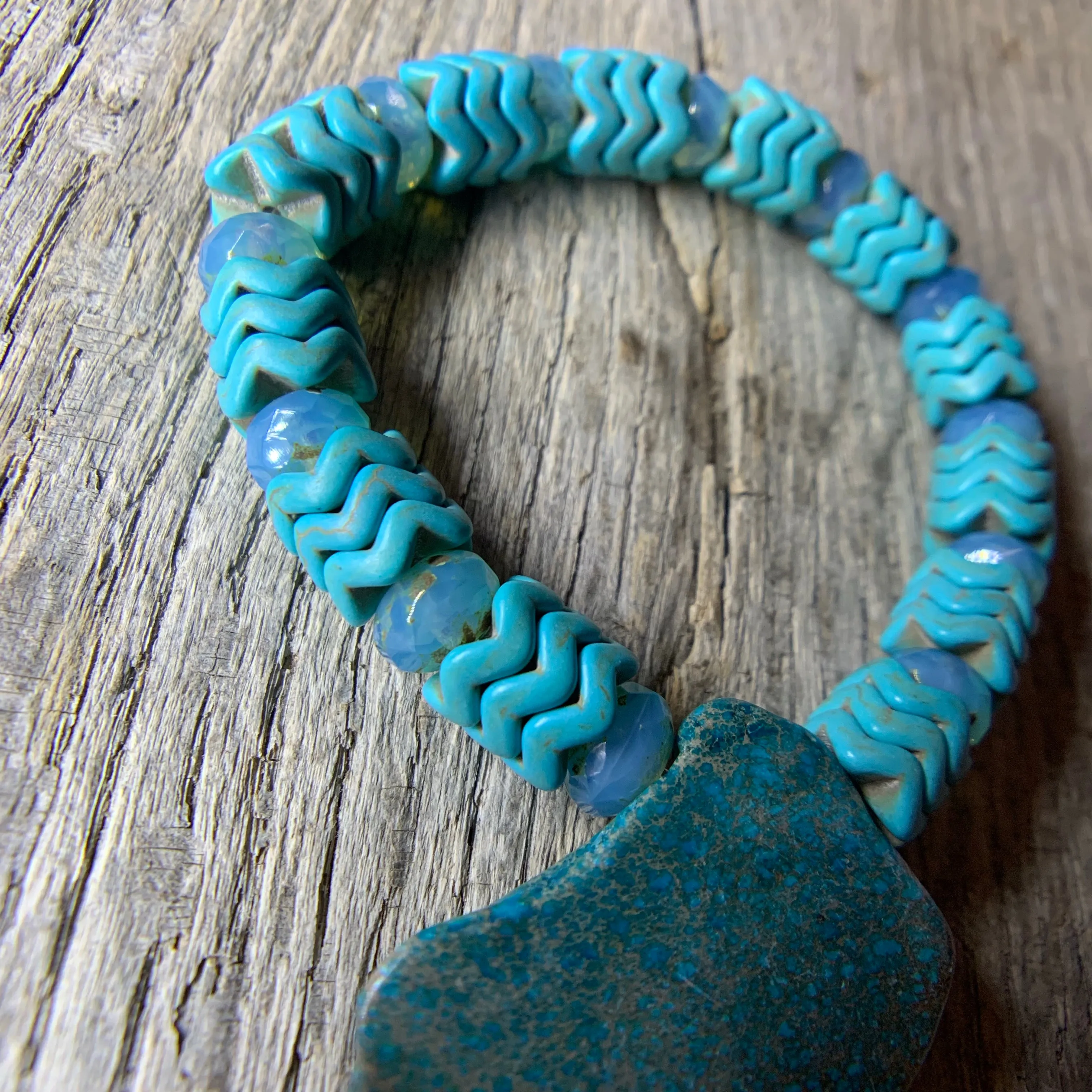 Turquoise Beaded Bracelet with Large Turquoise Stone