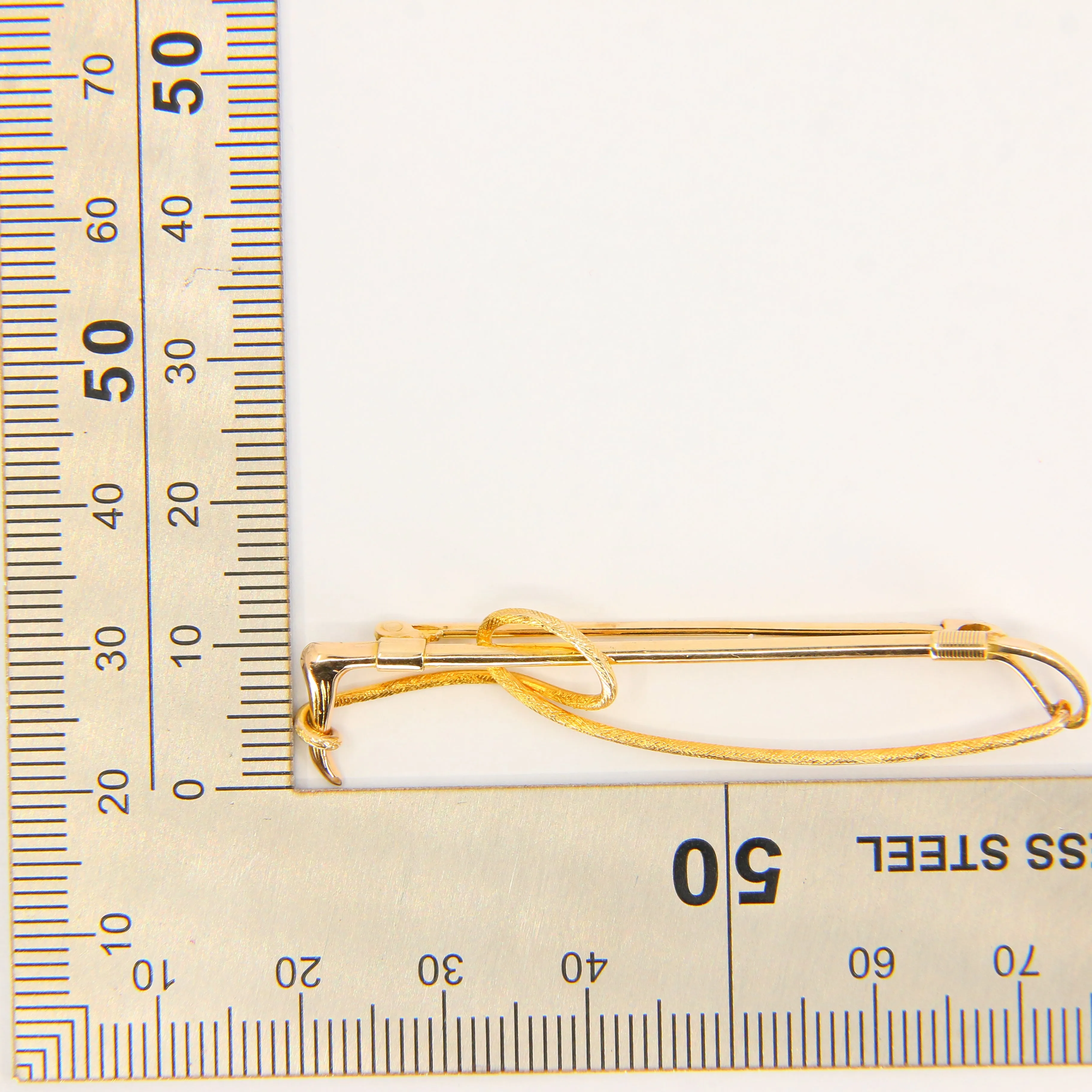 Vintage 9ct Riding Brooch Fine 9 Carat Ridding Crop Gold Brooch Hunting Whip